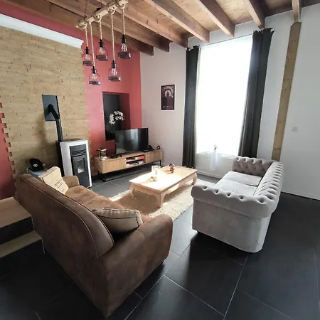 Semesterbostad L'authentique - Maison Chic Avec Piscine - Rouge *
