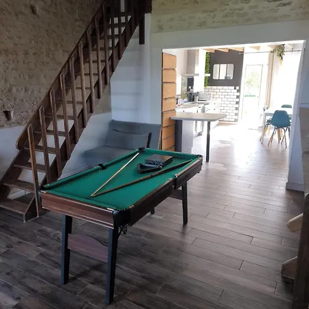 L'authentique - Maison Chic Avec Piscine - Rouge *