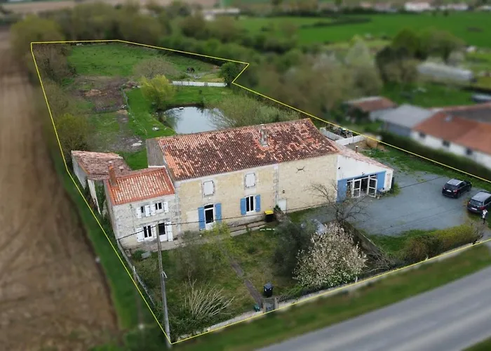Maison De Caractere Marais Poitevin * Saint-Sigismond (Vendee)